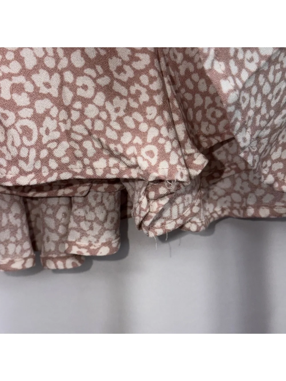 Urban Romantics Women’s Leopard Print Wrap Skort Size M Mauve Cream Ruffle